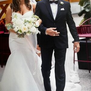 Harry Rosen formal suit - 34R